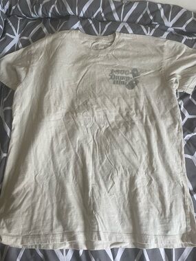 Hollister Cream Short Sleeve Graphic Tee